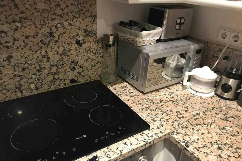 אמפוריבראבה Lux Apt 1Er Ligne Mer!Grande Terrasse Vue Superbe! מראה חיצוני תמונה